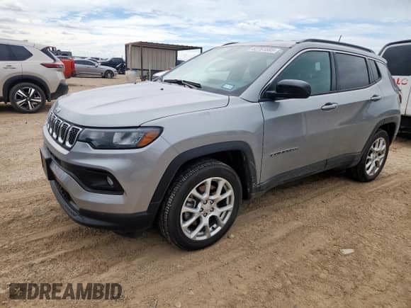 2024 Jeep Compass Latitude Lux с VIN 3C4NJDFN7RT578934, выставлен на аукционе Copart как лот 62761585 с пробегом 9 935 миль миль и Чистый • Clean title. История ставок и продаж доступна на DreamBid. Изображение 1.