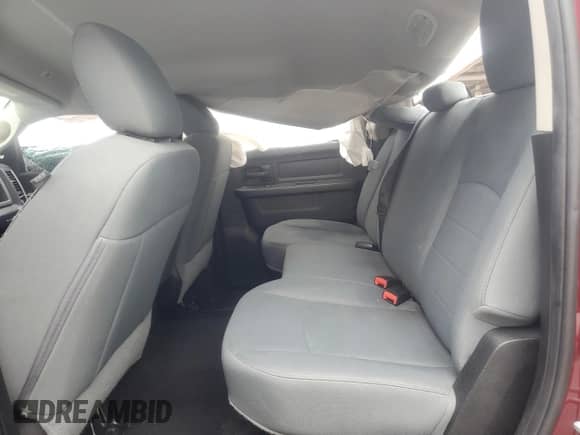 2018 Ram 1500 Express z VIN 1C6RR6KG5JS284216, wystawiony jako Copart lot #86509124 z przebiegiem 101 796 mil mil oraz Nie do naprawy • Non repairable. Historia ofert i sprzedaży dostępna na DreamBid. Obrazek 10.