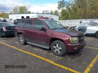 2006 Chevrolet TrailBlazer LS с VIN 1GNDT13S362115384, выставлен на аукционе IAAI как лот 43505151 с пробегом 227 609 миль миль и . История ставок и продаж доступна на DreamBid. Изображение 1.