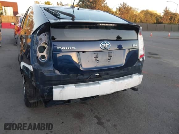 2014 Toyota Prius Four z VIN JTDKN3DU2E1813656, wystawiony jako IAAI lot #43526880 z przebiegiem 174 082 mil mil oraz . Historia ofert i sprzedaży dostępna na DreamBid. Obrazek 19.