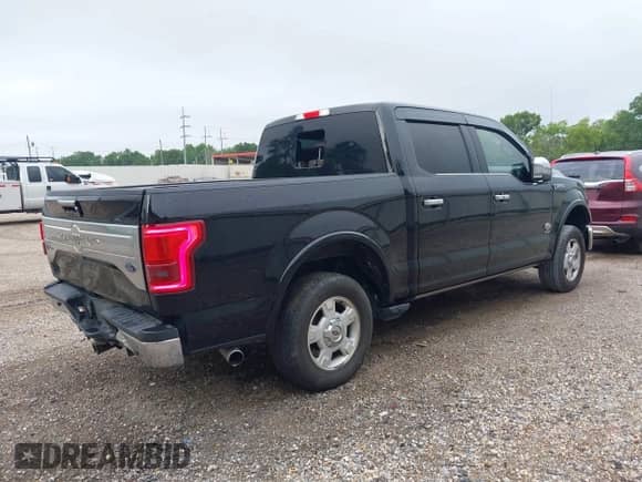 2016 Ford F-150 XLT with VIN 1FTEW1EG5GFA82475, listed as a IAAI auction lot 42186697 with 161,650 mi miles and . Bid and sale history available at DreamBid. Image 4.