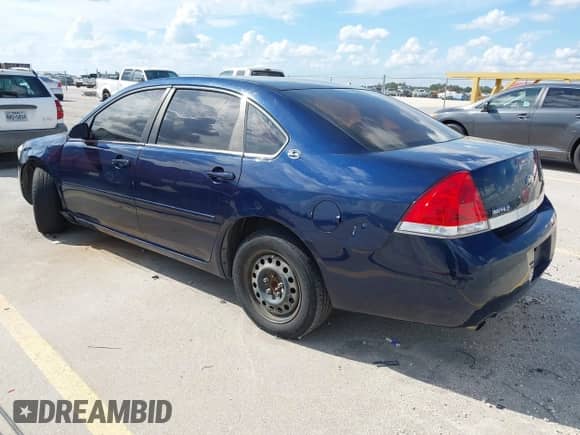 2008 Chevrolet Impala z VIN 2G1WS583081336689, wystawiony jako IAAI lot #43390040 z przebiegiem 232 705 mil mil oraz . Historia ofert i sprzedaży dostępna na DreamBid. Obrazek 3.