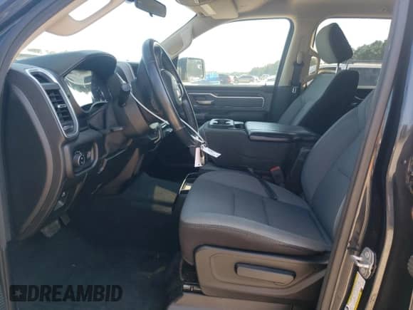 2020 Ram 1500 Big Horn с VIN 1C6RREFT5LN158182, выставлен на аукционе Copart как лот 71885305 с пробегом 102 778 миль миль и На запчасти • Non repairable. История ставок и продаж доступна на DreamBid. Изображение 7.