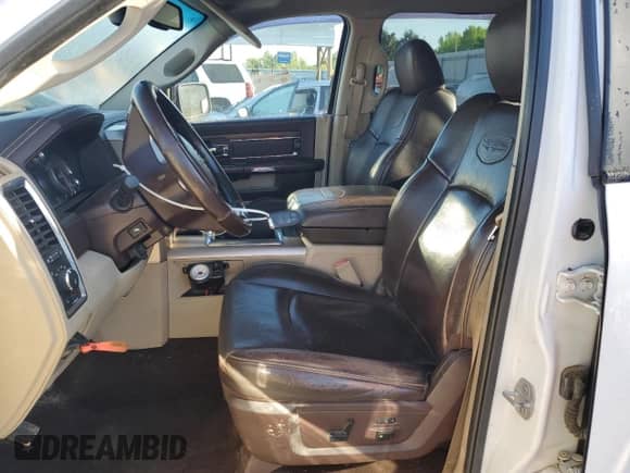 2015 Ram 1500 Laramie Longhorn с VIN 1C6RR7PM8FS560299, выставлен на аукционе Copart как лот 53874365 с пробегом 116 339 миль миль и Списание • Salvage title. История ставок и продаж доступна на DreamBid. Изображение 7.