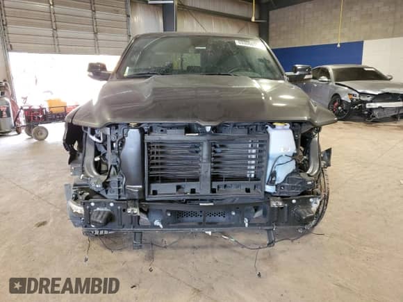 2022 Ram 1500 Big Horn z VIN 1C6SRFMT5NN368973, wystawiony jako Copart lot #69306015 z przebiegiem 33 151 mil mil oraz Szkoda całkowita • Salvage title. Historia ofert i sprzedaży dostępna na DreamBid. Obrazek 5.