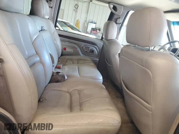 2000 Cadillac Escalade with VIN 1GYEK63R1YR185125, listed as a Copart auction lot 50259835 with 192,384 mi miles and Salvage title. Bid and sale history available at DreamBid. Image 11.