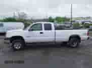 2005 Chevrolet Silverado 3500 с VIN 1GCHK39U75E196856, выставлен на аукционе IAAI как лот 42270278 с пробегом Не указан миль и . История ставок и продаж доступна на DreamBid. Изображение 14.
