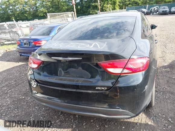 2017 Chrysler 200 Touring с VIN 1C3CCCFB1HN507765, выставлен на аукционе IAAI как лот 42776384 с пробегом Не указан миль и . История ставок и продаж доступна на DreamBid. Изображение 15.