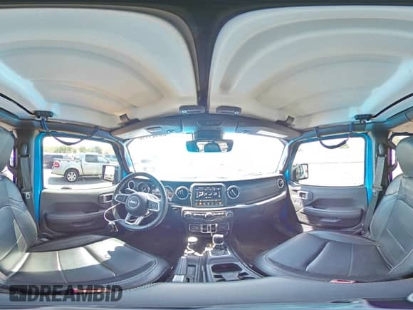 2022 Jeep Wrangler Unlimited Sahara with VIN 1C4JJXP63NW250034, listed as a Copart auction lot 68151135 with 41,912 mi miles and Salvage title. Bid and sale history available at DreamBid. Image 15.