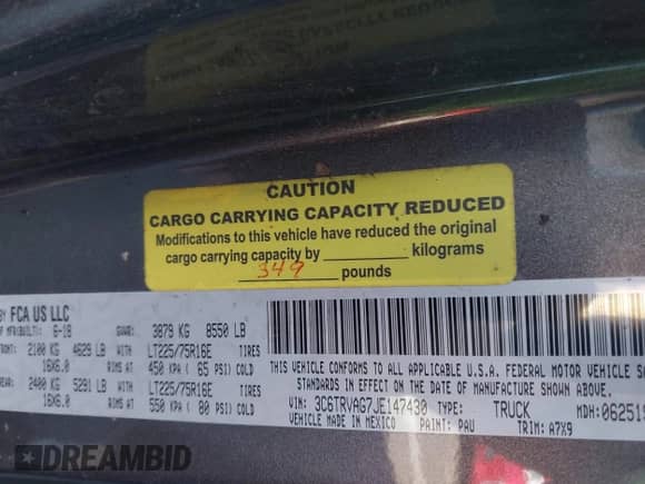 2018 Ram ProMaster Cargo z VIN 3C6TRVAG7JE147430, wystawiony jako IAAI lot #42730877 z przebiegiem 8 442 mil mil oraz . Historia ofert i sprzedaży dostępna na DreamBid. Obrazek 9.