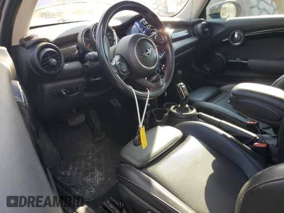 2020 MINI Hardtop Cooper S with VIN WMWXR5C01L2M16450, listed as a Copart auction lot 84622845 with 80,905 mi miles and Salvage title. Bid and sale history available at DreamBid. Image 8.
