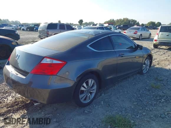 2010 Honda Accord LX-S с VIN 1HGCS1B30AA001876, выставлен на аукционе IAAI как лот 43004538 с пробегом 219 381 миль миль и . История ставок и продаж доступна на DreamBid. Изображение 4.