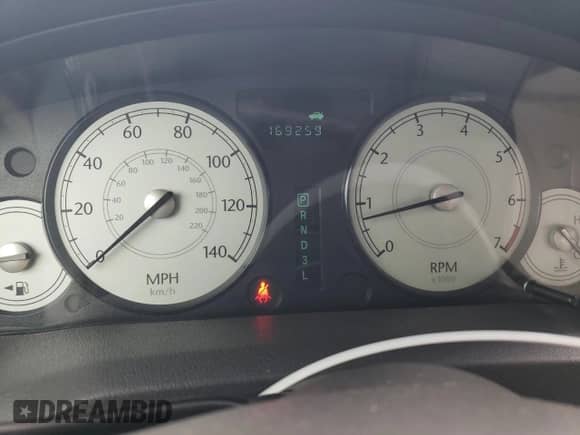 2005 Chrysler 300 Touring с VIN 2C3AA53G85H594397, выставлен на аукционе Copart как лот 68769545 с пробегом 169 259 миль миль и Списание • Salvage title. История ставок и продаж доступна на DreamBid. Изображение 9.