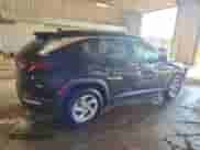 2024 Hyundai Tucson SEL z VIN 5NMJBCDE8RH322808, wystawiony jako Copart lot #84734105 z przebiegiem 47 909 mil mil oraz Nie do naprawy • Non repairable. Historia ofert i sprzedaży dostępna na DreamBid. Obrazek 3.