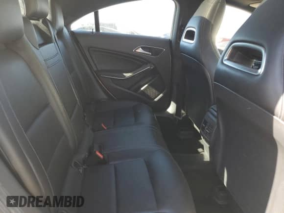 2017 Mercedes-Benz CLA 250 z VIN WDDSJ4EB2HN451703, wystawiony jako Copart lot #83888555 z przebiegiem 103 877 mil mil oraz Szkoda całkowita • Salvage title. Historia ofert i sprzedaży dostępna na DreamBid. Obrazek 10.