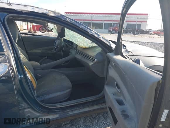 2022 Hyundai Elantra SEL with VIN 5NPLM4AG2NH076530, listed as a IAAI auction lot 43201844 with 24,189 mi miles and . Bid and sale history available at DreamBid. Image 5.