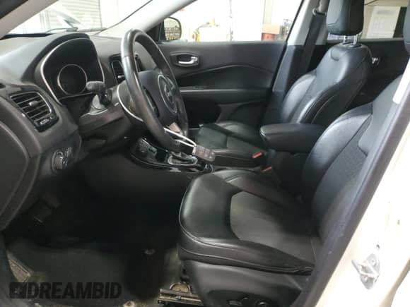 2019 Jeep Compass Latitude with VIN 3C4NJDBB7KT733970, listed as a Copart auction lot 87241235 with 72,963 mi miles and Salvage title. Bid and sale history available at DreamBid. Image 7.