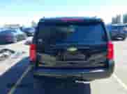 2019 Chevrolet Suburban LT с VIN 1GNSCHKC9KR188917, выставлен на аукционе IAAI как лот 43428771 с пробегом 161 530 миль миль и . История ставок и продаж доступна на DreamBid. Изображение 17.