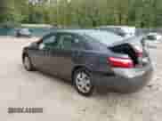 2007 Toyota Camry XLE z VIN 4T1BE46K77U691164, wystawiony jako IAAI lot #43296308 z przebiegiem 170 745 mil mil oraz . Historia ofert i sprzedaży dostępna na DreamBid. Obrazek 3.