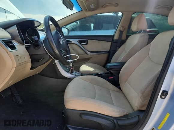 2013 Hyundai Elantra GLS z VIN KMHDH4AE8DU844082, wystawiony jako Copart lot #71741255 z przebiegiem 180 011 mil mil oraz Szkoda całkowita • Salvage title. Historia ofert i sprzedaży dostępna na DreamBid. Obrazek 7.