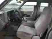 1994 Chevrolet Silverado 2500 z VIN 1GCFK29KXRE300634, wystawiony jako Copart lot #86587344 z przebiegiem 176 571 mil mil oraz Szkoda całkowita • Salvage title. Historia ofert i sprzedaży dostępna na DreamBid. Obrazek 7.