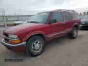 1998 Chevrolet Blazer LT z VIN 1GNDT13W1W2261382, wystawiony jako Copart lot #80436974 z przebiegiem 145 348 mil mil oraz Szkoda całkowita • Salvage title. Historia ofert i sprzedaży dostępna na DreamBid. Obrazek 1.