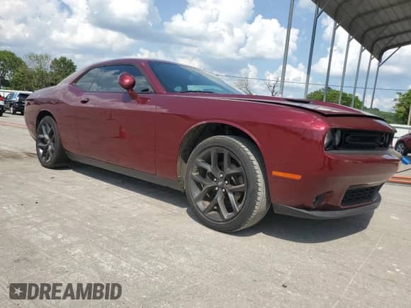 2022 Dodge Challenger SXT with VIN 2C3CDZAG6NH185289, listed as a Copart auction lot 63963015 with 42,106 mi miles and Salvage title. Bid and sale history available at DreamBid. Image 4.