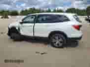 2017 Honda Pilot EX with VIN 5FNYF6H32HB058093, listed as a Copart auction lot 70226885 with 207,003 mi miles and Salvage title. Bid and sale history available at DreamBid. Image 2.