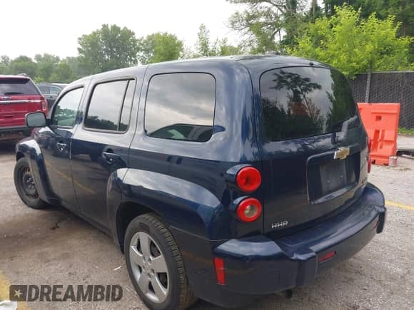 2009 Chevrolet HHR LS с VIN 3GNCA13B59S533892, выставлен на аукционе IAAI как лот 42423200 с пробегом 242 232 миль миль и . История ставок и продаж доступна на DreamBid. Изображение 3.