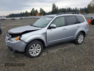 2013 Subaru Forester X Limited z VIN JF2SHAEC3DH435145, wystawiony jako Copart lot #90722085 z przebiegiem 144 214 mil mil oraz Szkoda całkowita • Salvage title. Historia ofert i sprzedaży dostępna na DreamBid. Obrazek 1.