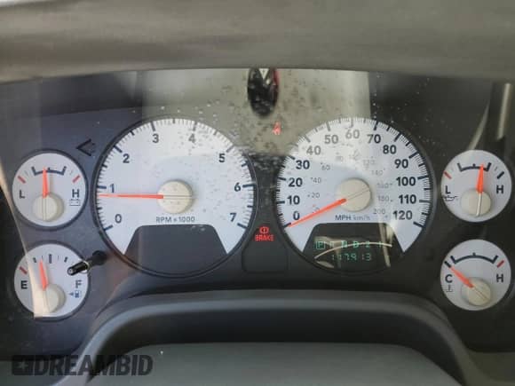 2007 Dodge 1500 SLT z VIN 3D7KR19D57G700294, wystawiony jako Copart lot #63056955 z przebiegiem 117 913 mil mil oraz Szkoda całkowita • Salvage title. Historia ofert i sprzedaży dostępna na DreamBid. Obrazek 9.