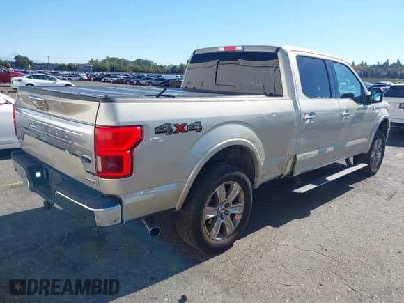 2018 Ford F-150 XL with VIN 1FTFW1EG1JFB12101, listed as a IAAI auction lot 43406040 with 141,165 mi miles and . Bid and sale history available at DreamBid. Image 4.