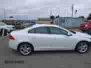 2015 Volvo S60 T5 Drive-E Premier with VIN YV140MFK2F2339819, listed as a IAAI auction lot 42651504 with 127,550 mi miles and . Bid and sale history available at DreamBid. Image 14.