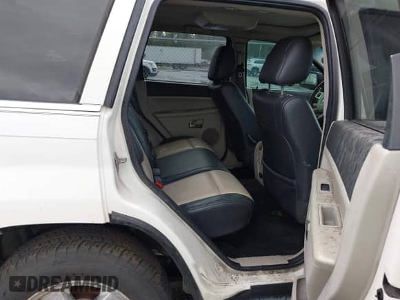 2008 Jeep Grand Cherokee Limited with VIN 1J8HR58268C208236, listed as a IAAI auction lot 43410178 with 233,232 mi miles and . Bid and sale history available at DreamBid. Image 8.