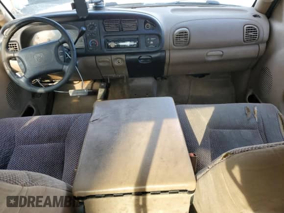 1998 Dodge 2500 с VIN 1B7KC2362WJ203163, выставлен на аукционе Copart как лот 58871105 с пробегом 259 264 миль миль и Списание • Salvage title. История ставок и продаж доступна на DreamBid. Изображение 8.