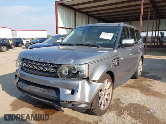 2013 Land Rover Range Rover Sport HSE Lux z VIN SALSK2D47DA781121, wystawiony jako IAAI lot #43262010 z przebiegiem 107 181 mil mil oraz . Historia ofert i sprzedaży dostępna na DreamBid. Obrazek 17.