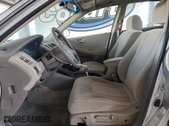 1999 Honda Accord LX z VIN 1HGCG1640XA011756, wystawiony jako Copart lot #56797175 z przebiegiem 191 097 mil mil oraz Czysty tytuł • Clean title. Historia ofert i sprzedaży dostępna na DreamBid. Obrazek 7.