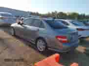 2008 Mercedes-Benz C 300 Sport z VIN WDDGF54X78R029834, wystawiony jako IAAI lot #43354217 z przebiegiem 170 855 mil mil oraz . Historia ofert i sprzedaży dostępna na DreamBid. Obrazek 3.