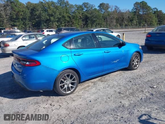 2015 Dodge Dart SXT with VIN 1C3CDFBBXFD182573, listed as a IAAI auction lot 43427672 with 121,443 mi miles and . Bid and sale history available at DreamBid. Image 4.