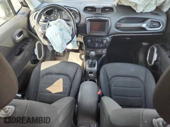 2018 Jeep Renegade Latitude with VIN ZACCJBBB4JPJ43840, listed as a Copart auction lot 62208665 with Not provided miles and Salvage title. Bid and sale history available at DreamBid. Image 8.