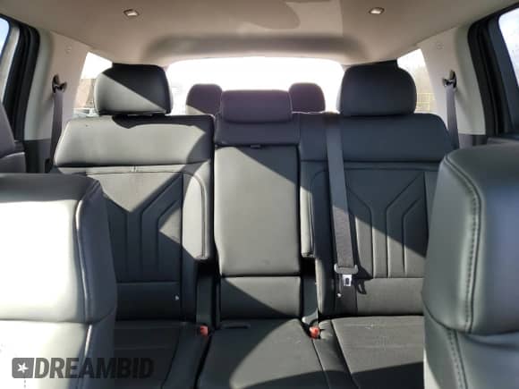 2025 Hyundai Santa Fe SEL z VIN 5NMP2DG15SH034372, wystawiony jako Copart lot #42577855 z przebiegiem 808 mil mil oraz Nie do naprawy • Non repairable. Historia ofert i sprzedaży dostępna na DreamBid. Obrazek 10.