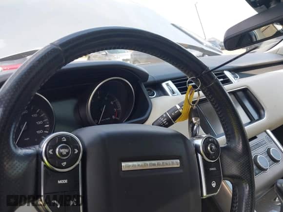 2014 Land Rover Range Rover Sport HSE with VIN SALWR2WF6EA318884, listed as a IAAI auction lot 42617458 with 121,004 mi miles and . Bid and sale history available at DreamBid. Image 11.