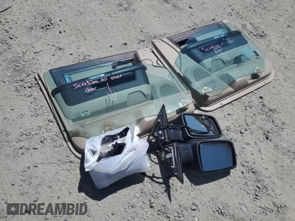 2017 Ram 1500 Laramie z VIN 1C6RR6NT0HS744496, wystawiony jako Copart lot #62587975 z przebiegiem 189 597 mil mil oraz Szkoda całkowita • Salvage title. Historia ofert i sprzedaży dostępna na DreamBid. Obrazek 12.