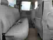 2003 Chevrolet Silverado 2500HD LT z VIN 1GCHK29183E344834, wystawiony jako Copart lot #67523835 z przebiegiem 187 456 mil mil oraz Szkoda całkowita • Salvage title. Historia ofert i sprzedaży dostępna na DreamBid. Obrazek 10.