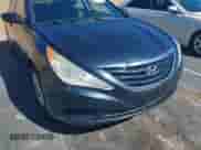 2012 Hyundai Sonata GLS z VIN 5NPEB4AC5CH315268, wystawiony jako IAAI lot #43525694 z przebiegiem 166 182 mil mil oraz . Historia ofert i sprzedaży dostępna na DreamBid. Obrazek 6.