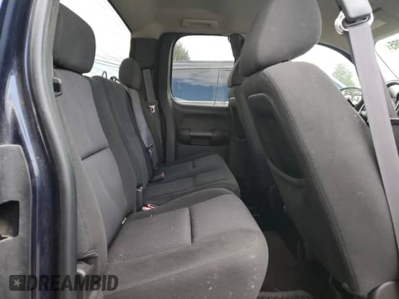 2011 Chevrolet Silverado 1500 LT z VIN 1GCRKSE3XBZ246777, wystawiony jako Copart lot #90797295 z przebiegiem 89 478 mil mil oraz Czysty tytuł • Clean title. Historia ofert i sprzedaży dostępna na DreamBid. Obrazek 10.