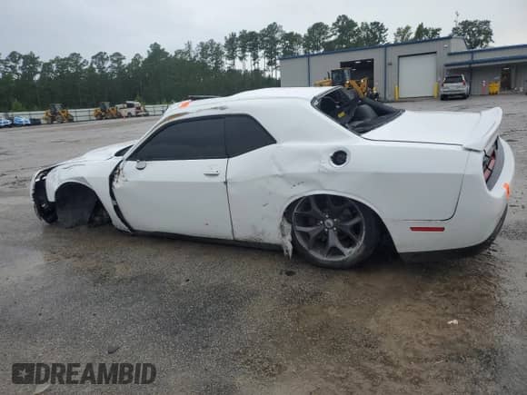 2019 Dodge Challenger SXT with VIN 2C3CDZAG8KH751853, listed as a Copart auction lot 67671915 with Not provided miles and Salvage title. Bid and sale history available at DreamBid. Image 2.