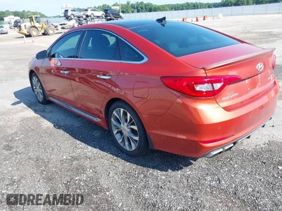 2015 Hyundai Sonata Limited с VIN 5NPE34AB4FH179725, выставлен на аукционе IAAI как лот 42729780 с пробегом 119 539 миль миль и . История ставок и продаж доступна на DreamBid. Изображение 3.