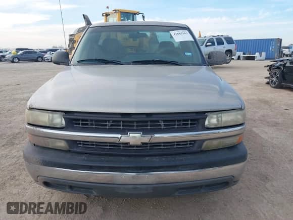2000 Chevrolet Silverado 1500 z VIN 1GCEC14W6YZ361158, wystawiony jako IAAI lot #41682163 z przebiegiem 167 069 mil mil oraz . Historia ofert i sprzedaży dostępna na DreamBid. Obrazek 12.