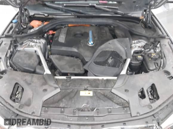 2019 BMW 5 Series 530e xDrive z VIN WBAJB1C59KB376289, wystawiony jako IAAI lot #42011352 z przebiegiem 63 019 mil mil oraz . Historia ofert i sprzedaży dostępna na DreamBid. Obrazek 10.